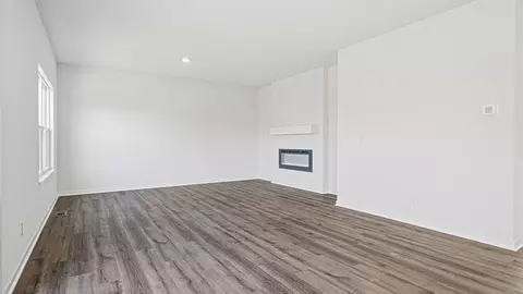 Living - 20803 W 188th Ter, Spring Hill, KS 66083 photo 2 of 6