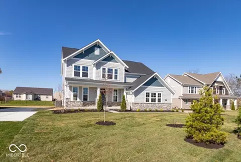 942 Apryl Dr, Greenwood, IN 46143
