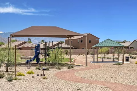 View/Area - 9124 E Indigo Bluff St, Tucson, AZ 85730 photo 2 of 4