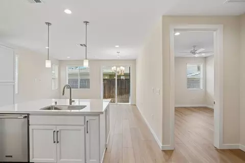 12112 Hetch Hechy Dr, Rancho Cordova, CA 95742