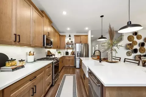 Kitchen - 511 Brookside Dr, Van Alstyne, TX 75495 photo 5 of 9