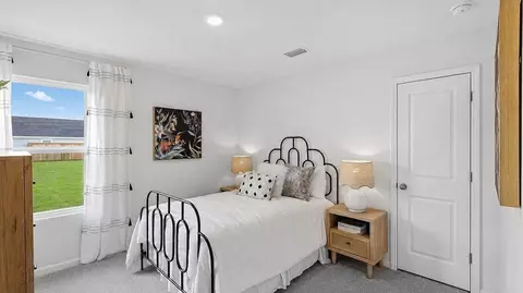 Bedroom - 5466 Horizons Edge, Milton, FL 32583 photo 8 of 9