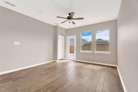 Living - 5421 St Leo Dr, Laredo, TX 78046 photo 1 of 4
