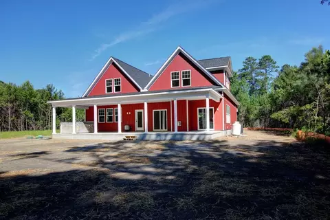 Exterior - 234 Hall Rd, Hampton, VA 23664 photo 6 of 11