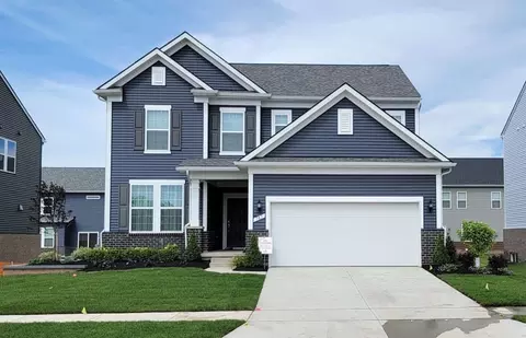 635 Gretchen Ln, Saline, MI 48176