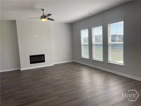 Living - 153 Como Dr, Pooler, GA 31322 photo 1 of 5