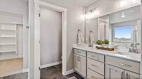 Bath - 1740 Combe Rd, Ogden, UT 84403 photo 3 of 4