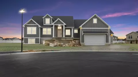 Exterior - 1740 Combe Rd, Ogden, UT 84403 photo 7 of 10