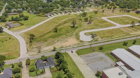 View/Area - 403 Mission Ct, Bonham, TX 75418 photo 1 of 1