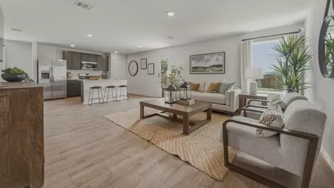 Entry Way - 403 Mission Ct, Bonham, TX 75418 photo 5 of 5