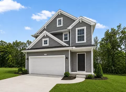 1410 Cedarwood St, Greenville, MI 48838