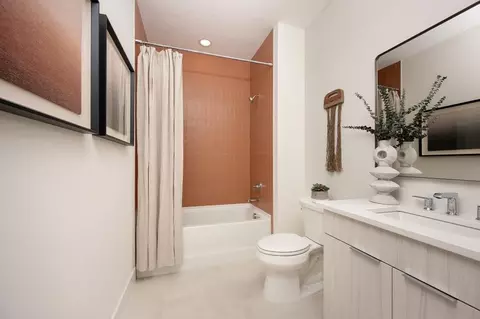 Bath - 5606 Freestone Cir, Apollo Beach, FL 33572 photo 2 of 2