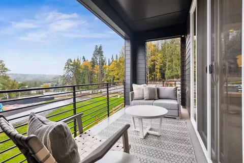 13880 NE 123rd Way, Redmond, WA 98052