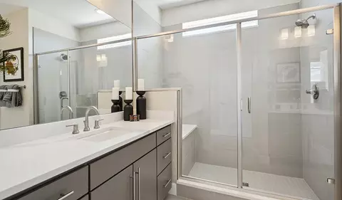 Bath - 1458 Earhart Ln, Eagle Mountain, UT 84005 photo 10 of 18