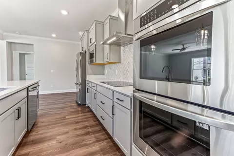 Kitchen - 39 Blues Dr, Pooler, GA 31322 photo 2 of 6