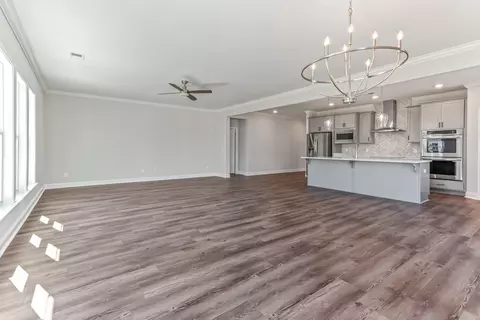 Living - 39 Blues Dr, Pooler, GA 31322 photo 2 of 4