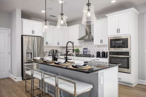 Kitchen - 1373 Hyde St, Saint Cloud, FL 34771 photo 7 of 7