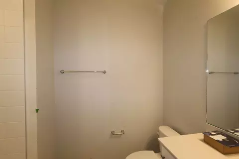 Bath - 1373 Hyde St, Saint Cloud, FL 34771 photo 1 of 3