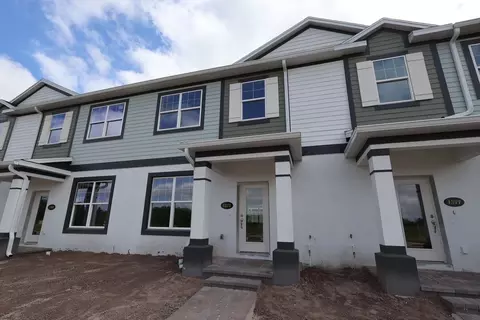 Exterior - 1373 Hyde St, Saint Cloud, FL 34771 photo 5 of 11