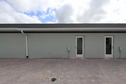 Exterior - 1373 Hyde St, Saint Cloud, FL 34771 photo 4 of 11