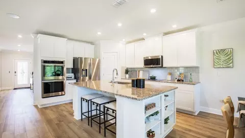 Kitchen - 804 SW 80th Way, Gainesville, FL 32608 photo 1 of 3