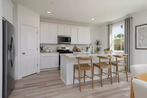 Kitchen - 767 Eugenia Ave, Fresno, CA 93706 photo 1 of 2