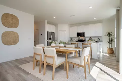 Dining - 767 Eugenia Ave, Fresno, CA 93706 photo 2 of 2