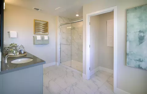 Bath - 3015 Declaration Ave, Lincoln, CA 95648 photo 1 of 2