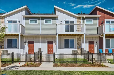 2869 Bear Springs Cir, Longmont, CO 80503