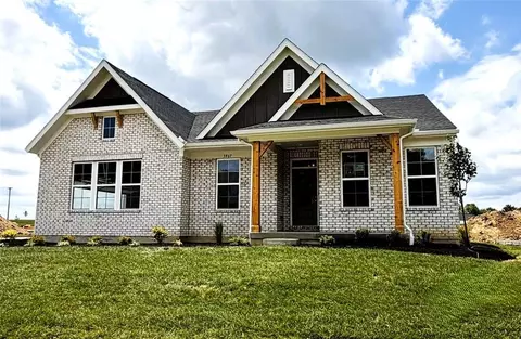 5967 Shooting Star St, Tipp City, OH 45371