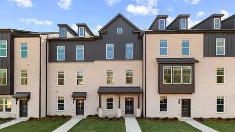 2812 Daybreak Ln, Newnan, GA 30265