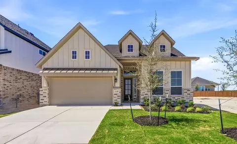 331 Mountain Oak, Castroville, TX 78009