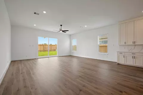 Living - 1908 Greenbrier Ct, Rosenberg, TX 77471 photo 1 of 1