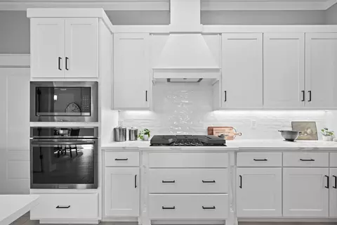 Kitchen - 101 W Seminole St, Strafford, MO 65757 photo 7 of 16