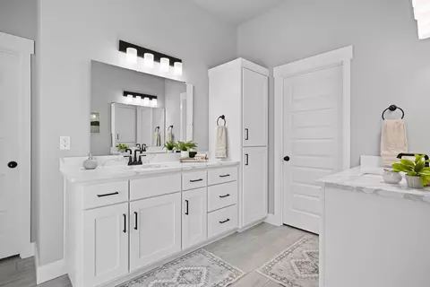 Bath - 101 W Seminole St, Strafford, MO 65757 photo 1 of 12