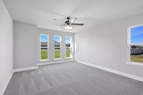 Bedroom - 101 W Seminole St, Strafford, MO 65757 photo 7 of 8