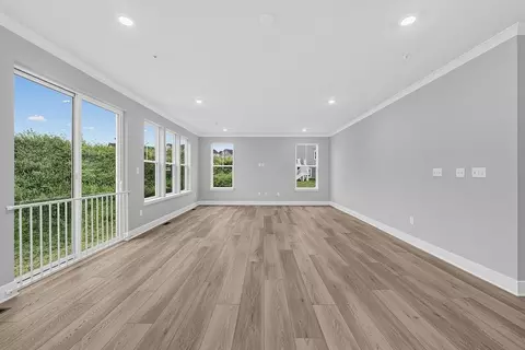 Living - 14033 Rolling Pasture Rd, Boyds, MD 20841 photo 1 of 4