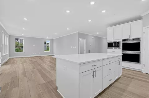 Kitchen - 14033 Rolling Pasture Rd, Boyds, MD 20841 photo 5 of 8