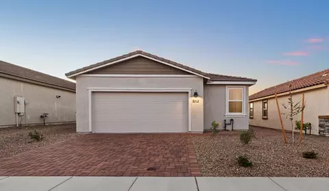 770 W Calle Manolete, Sahuarita, AZ 85629