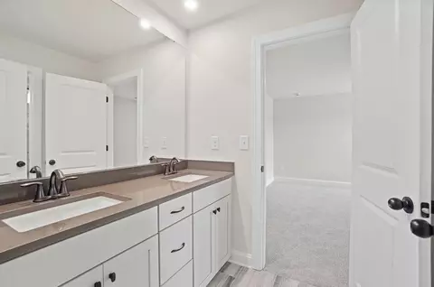 Bath - 2609 Mabel Ln, Monroe, NC 28110 photo 6 of 7
