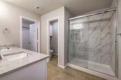 Bath - 25490 84th St, Lenexa, KS 66227 photo 3 of 4