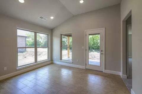 Living - 25490 84th St, Lenexa, KS 66227 photo 1 of 7