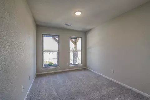 Bedroom - 25490 84th St, Lenexa, KS 66227 photo 6 of 7