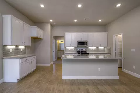 Kitchen - 25490 84th St, Lenexa, KS 66227 photo 5 of 8