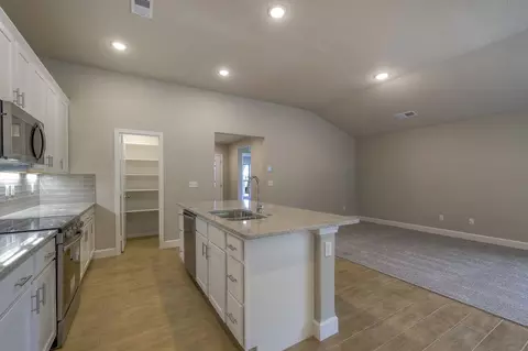 Kitchen - 25490 84th St, Lenexa, KS 66227 photo 1 of 8