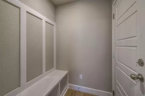 Entry Way - 25490 84th St, Lenexa, KS 66227 photo 2 of 6