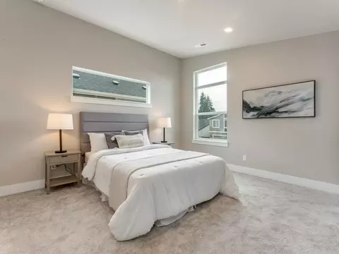 Bedroom - 1318 E Luna St, Newberg, OR 97132 photo 1 of 1