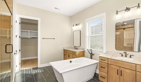 Bath - 1935 Harmony Rd, Spring Hill, TN 37174 photo 1 of 8