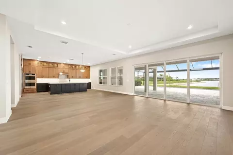 8762 Driftwood Dr, Naples, FL 34114