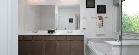 Bath - 16006 Switchgrass Ct, Crosby, TX 77532 photo 3 of 3